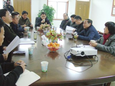 安慶市政協(xié)副主席戴德民、市政府副秘書長葉玲霞帶隊(duì)調(diào)研金泉科技
